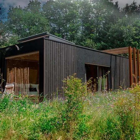 Bleu Minuit La Source Lodge