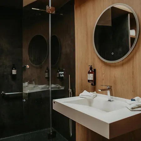 Chata Bleu Minuit La Source