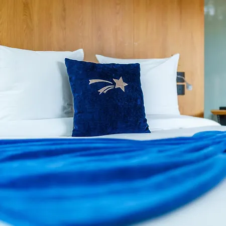 Chata Bleu Minuit La Source *