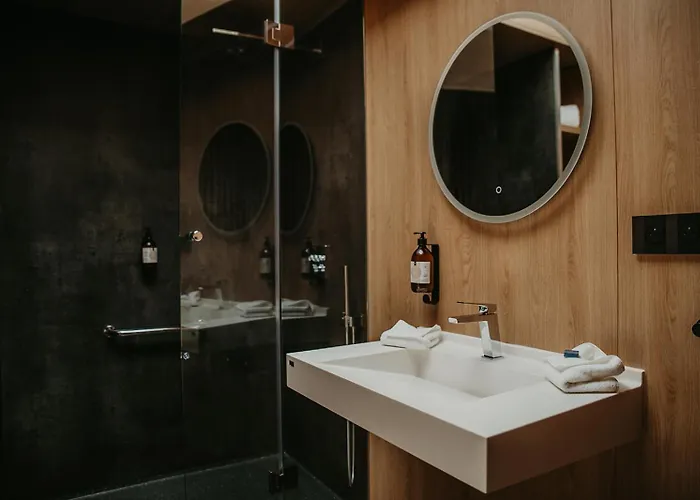 Lodge Bleu Minuit La Source